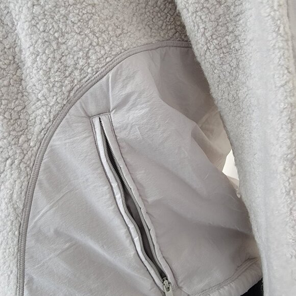 Lululemon Women's Heathered Ceramic Go Cozy Sherpa Fleece Basic Jacket Size 8 - Picture 6 of 11